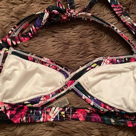 Pink Victoria S Secret Swim Victorias Secret Pink Bikini Top Small Aa A B C Halter Floral