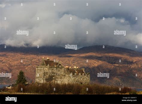 Duart Castle Near Craignure Isle Of Mull Scotland Stock Photo Alamy