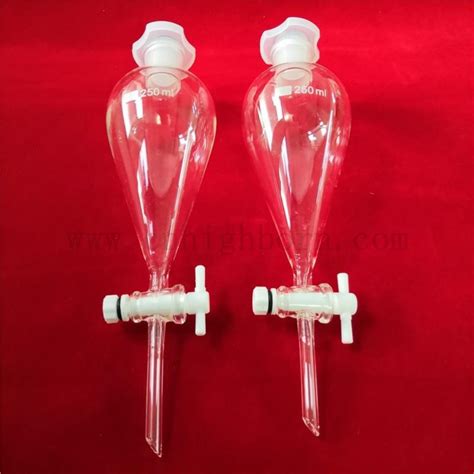 Pear Shaped Clear Borosilicate Glass Lab Separatory Funnel With Stopper