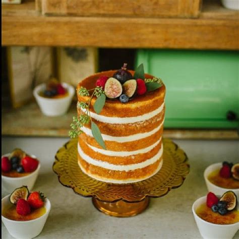 17 Best Images About Naked Cakes On Pinterest Garden Weddings Themed Parties And Fresh Flowers