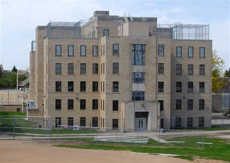 Correctional Facilities Moving to Phase II Visitation | News Dakota