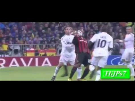 Ronaldinho Skills Ultimate - YouTube