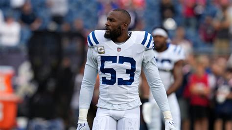 Colts Shaquille Leonard Heading To Ir After Suffering Injury Setback