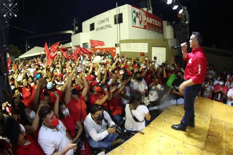 Mensaje de Alejandro Moreno en Mérida en el marco de su gira de