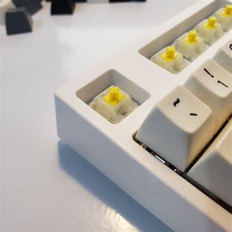 Switch Gateron Pro Milky Yellow | Kicap