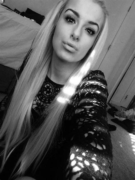 Pin By Abby Sampson On Tana Mongeau Tana Mongeau Tana Nose Ring