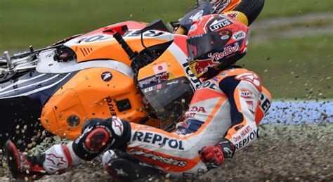 Marc Marquez crash