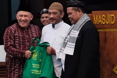 Selama Ramadhan H Baznas Depok Salurkan Ratusan Paket Sembako Ke