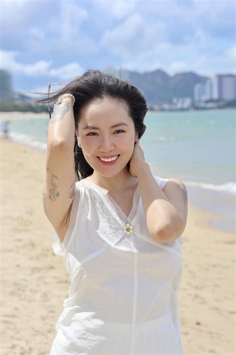 Phương Linh trẻ đẹp tuổi 41 body nuột nà diện bikini lần nào cũng gây sốt bí quyết giữ dáng