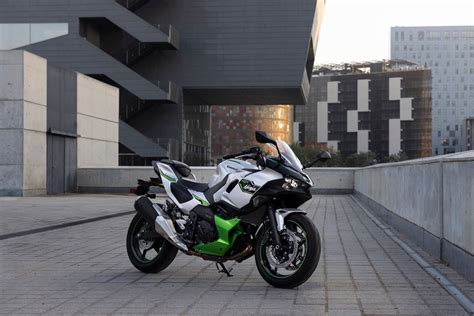 Kawasaki Ninja The Worlds First Hybrid Motorcycle