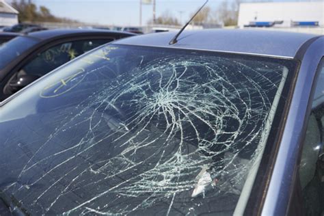 How To Fix A Cracked Windshield Hasiluk