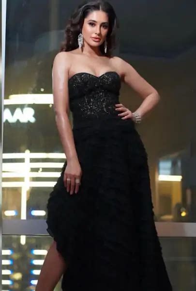 Nargis Fakhri Latest Hot Pics And Photo