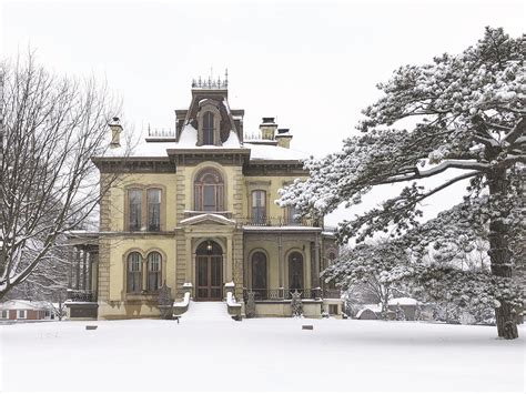 Bloomingtons Davis Mansion Hosts Popular Tours Lincoln Programs