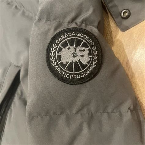 Canada goose grey black badge - Depop