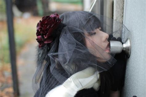 Sex in Japan la afición a mirar niñas lamiendo pomos de puertas