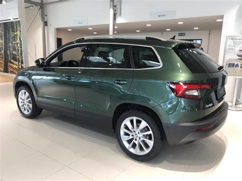 Skoda Karoq Ambition Tsi Act Ps Kw Dsg G Nstiger Kaufen