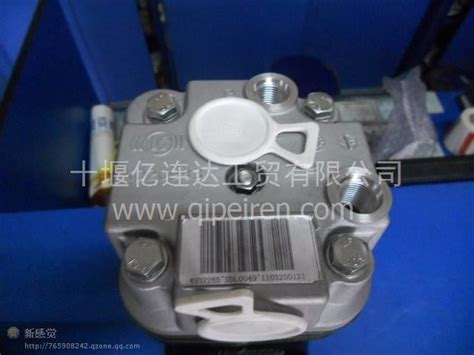 3.8空气压缩机4932265图片【高清大图】-汽配人网