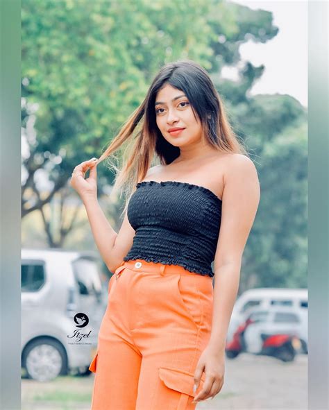 Shakila Hapuarachchie | Choose your favorite top color and order now