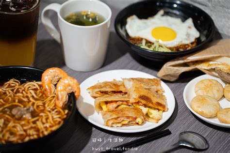 隱藏版肉多排骨湯，三民區宵夜美食推薦，嘎蹦脆蛋餅、噴香多汁肉蛋吐司，三民區早午餐推薦│菜單 冠婷生活趣