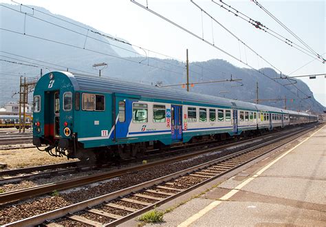 Der Trenitalia Frecciabianca Etr Pendolino Steht Am