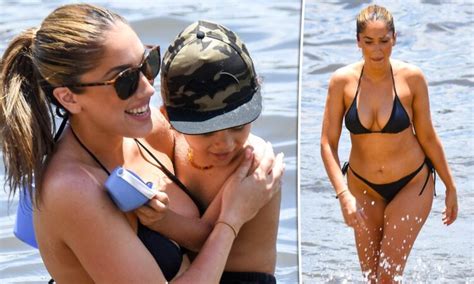 7 Hot Sexy Simply Selin Bikini Pics