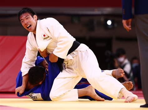 judo japanese judoka nagase wins mens  kg gold  tokyo reuters