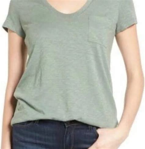 Caslon Rounded V Neck T Shirt In Green Dune Size Small Ebay