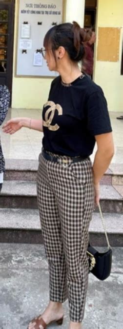 Identity Hot Girl Ha Tam Was Arrested For Selling Mai Thuy Doing Nails For A Walk Wanting To