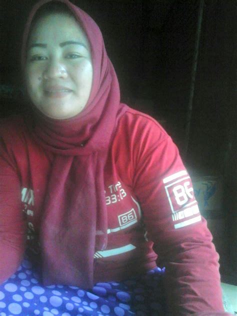 Janda Pasutri STW Crossdresser Waria - Home