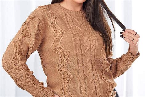 Pleten Pulover V Nude Barvi