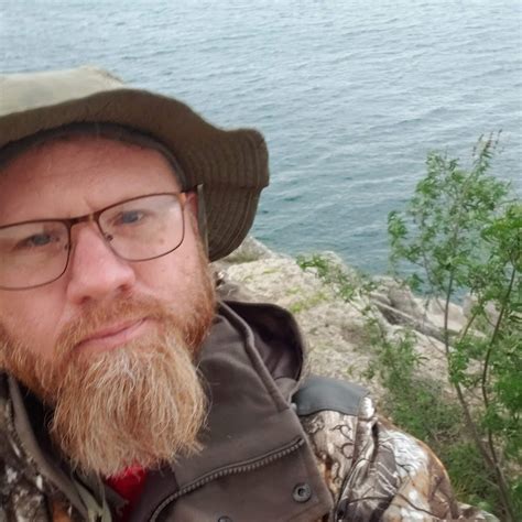 laurence brown lost in the pond net worth