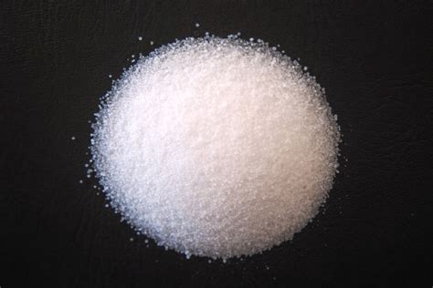 10 средств чем идеально подкормить малину в 2024 году осенью