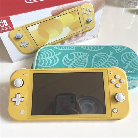 Nintendo Switch Nintendo Switch Lite イエ