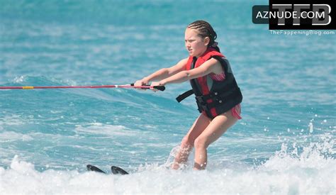 Andrea Corr Sexy Seen Showing Off Her Hot Figure In A Tiny Bikini On Holiday In Barbados Aznude