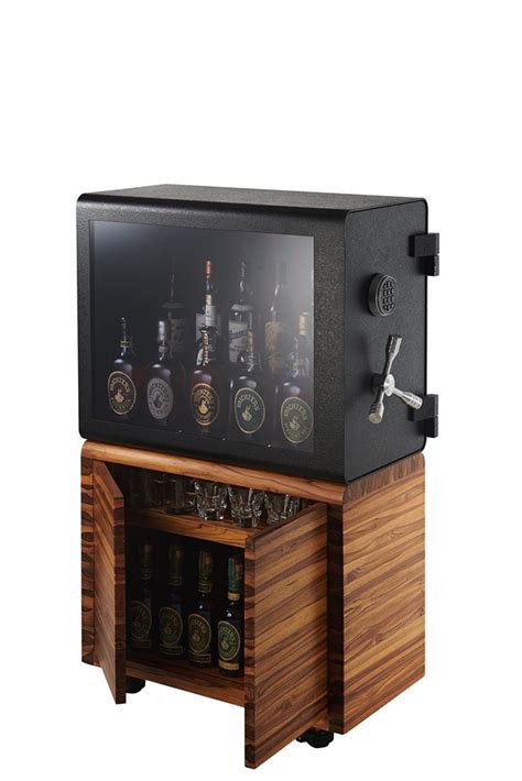 Whisky Vault - пуленепробиваемый бар для виски