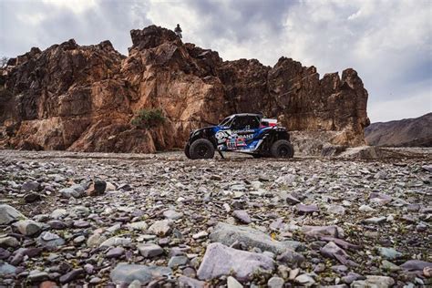 Al Attiyah Vence Segunda Etapa Do Dakar Nos Carros Marek Goczal