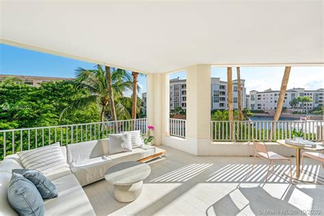 Ocean Club Resort Villa Two Unit 305 Condo In Key Biscayne