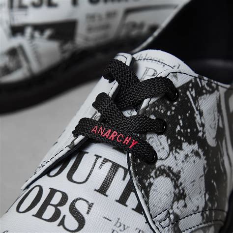 Dr Martens Sex Pistols Eye Shoe White Backhand Straw Grain End Launches
