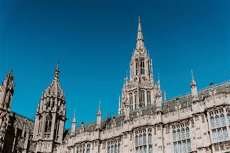 Parliament building London UK, vivid | Premium Photo - rawpixel