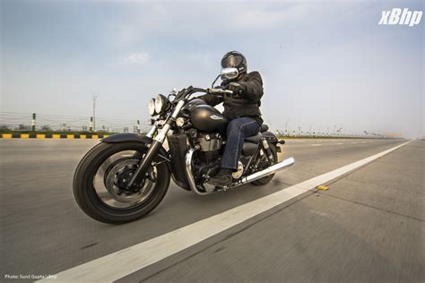 Triumph Thunderbird Storm review, price, & specifications,