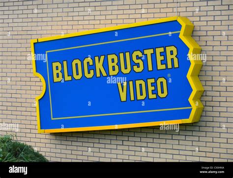 Blockbuster logo sign hi-res stock photography and images - Alamy