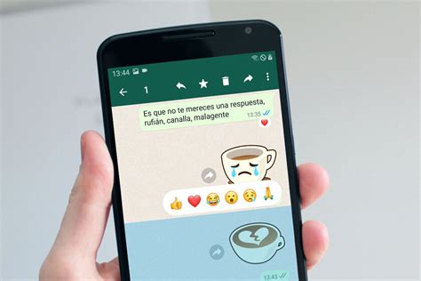 Probamos las reacciones de WhatsApp así es el nuevo modo de responder