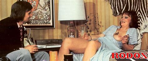 Xxx Hairy Brunette Retro Lady Loves To Get XXX Dessert Picture 3