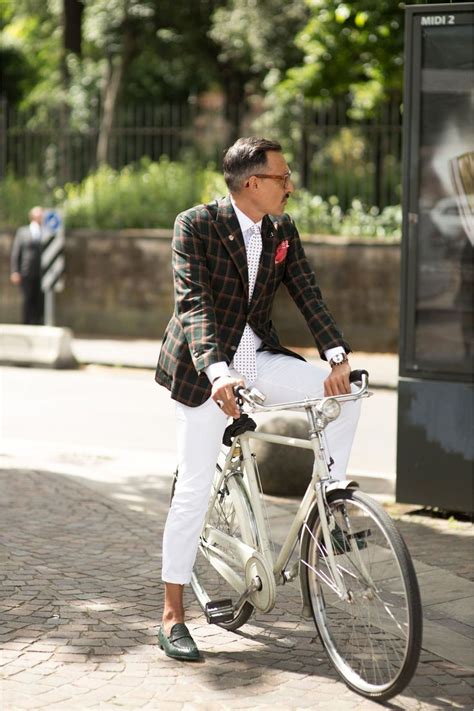 The Strongest Street Style At Pitti Uomo S S Mens Fashion Summer