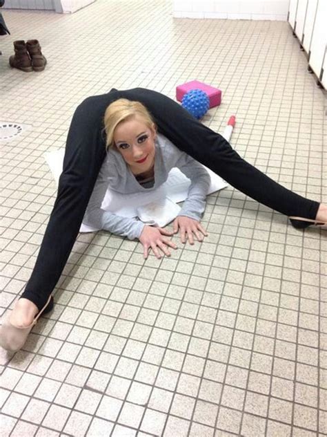 Contortionist Gymnast Jordan Mcknight Showing Off Her Bendy Body