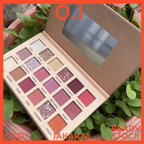 Jual NUDE Eyeshadow Palet 18 Warna Palette Eyeshadow Tahan Lama Shopee Indonesia