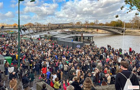 Paris Sausage Walk 2024 La Marche Des Teckels Revient Dans La