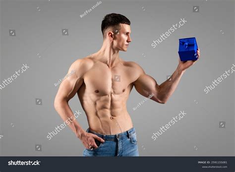 120 imágenes fotos de stock objetos en 3D y vectores sobre Pro desnudo masculino gay