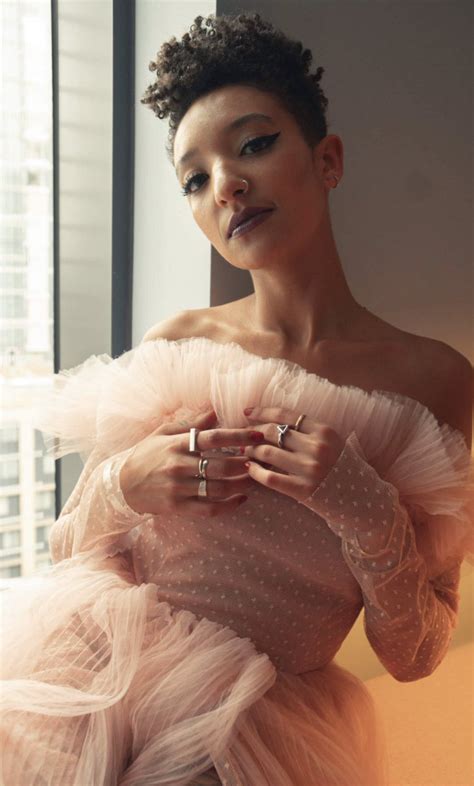 Soi nhanh pro dàn sao Sex Education Toàn học lực giỏi giải thưởng khủng bảo sao Netflix