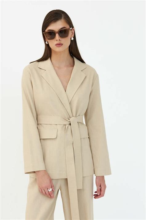 Женские пиджаки и жакеты оптом купить с доставкой | CLOXY WEAR